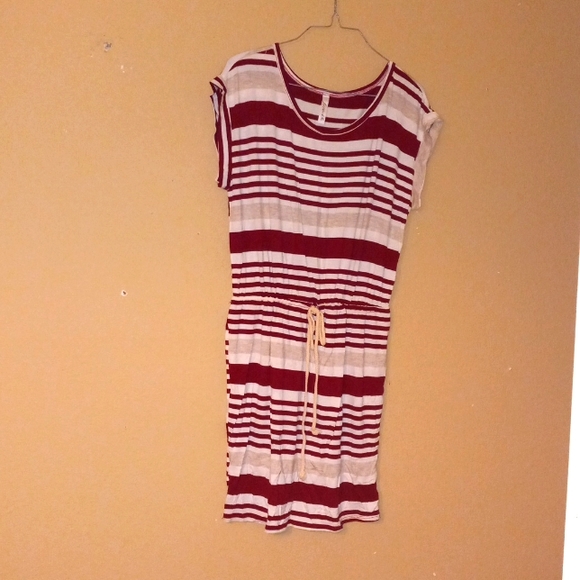 Cute Dress 😍 - Picture 1 of 2